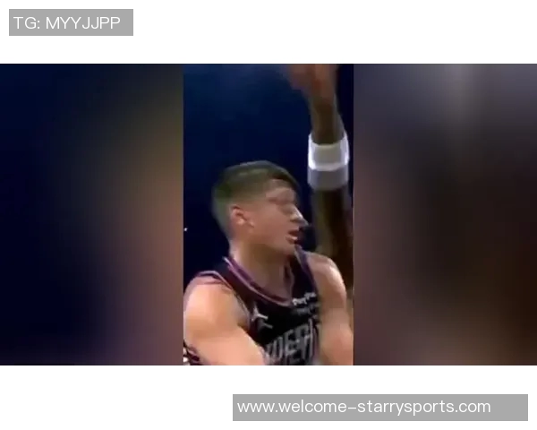 拳击赛现场火药味十足马威与老六激烈对抗被驱逐引发热议