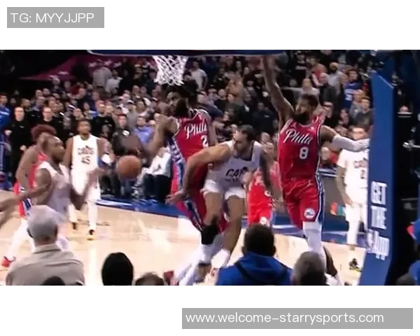 泰森巧妙利用诱饵战术助攻莫布里成功制胜展现团队精神