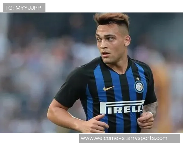 国米旧将范赫斯登因膝盖韧带重伤宣布退役年仅26岁